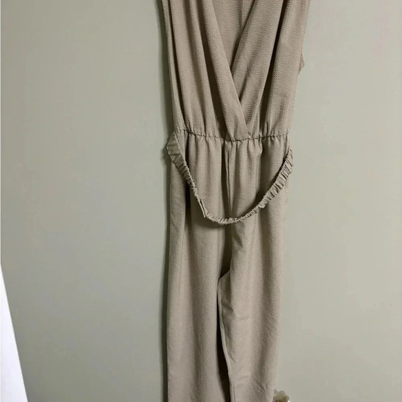 Zara Jumpsuit Size Medium Poly Linen Blend Tan One Piece Belted Deep V Neck - Picture 5 of 9